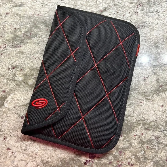 Timbuk2 Padded Tablet/E-reader Case Project Red Edition - Picture 1 of 8